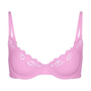 34D Skims Fits Everybody Lace Underwire Bra in Petal